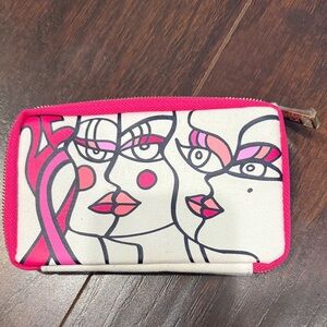 Estée Lauder mini cosmetic bag